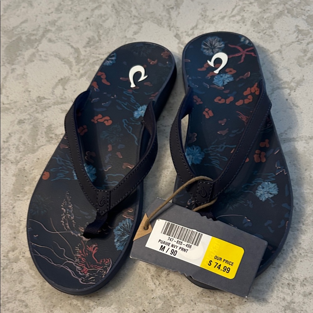 Women's Olukai flip flops size 9